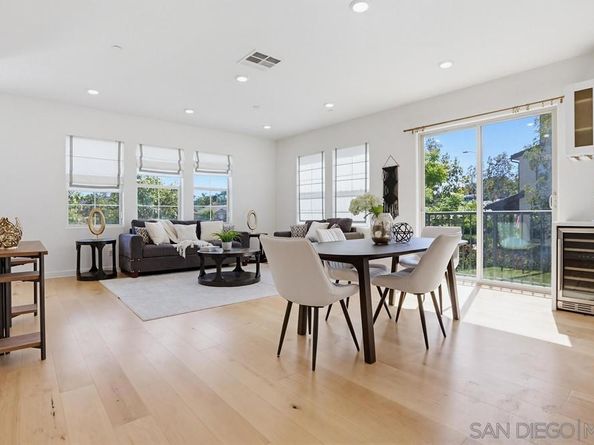 4373 Pacifica 6, Oceanside CA 92056