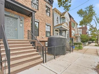 62 Gardner Ave