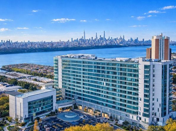 320 Adolphus Ave 812, Cliffside Park NJ 07010
