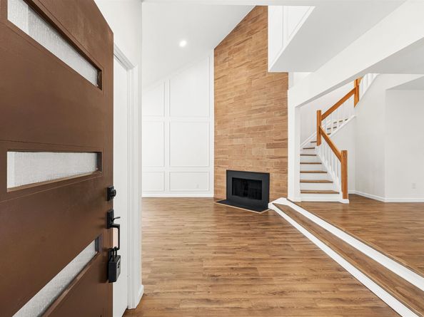 261 Sunset Key, Secaucus NJ 07094