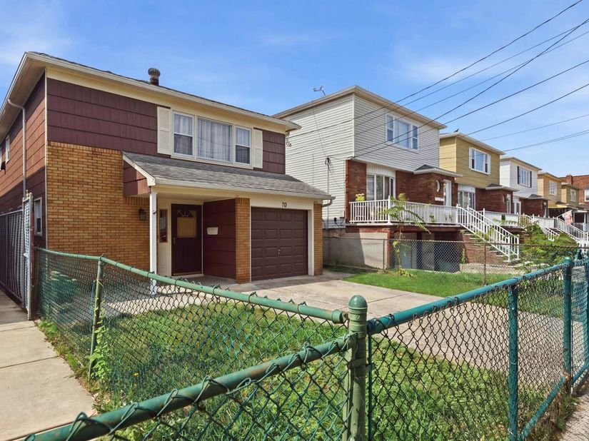 70 West 24th St, Bayonne NJ 07002
