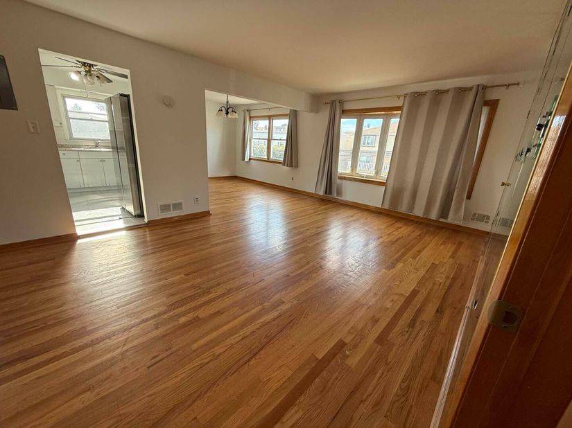 214 Avenue F, Bayonne NJ 07002