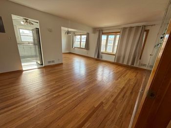214 Avenue F
