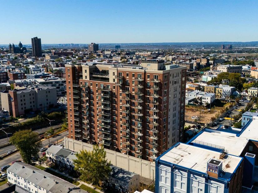 3312 Hudson Ave 8L, Union City NJ 07087