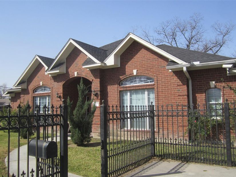 6003 Hirsch Road, Houston TX 77026