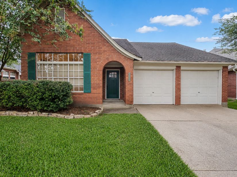 14342 Fair Knoll Way, Houston TX 77062