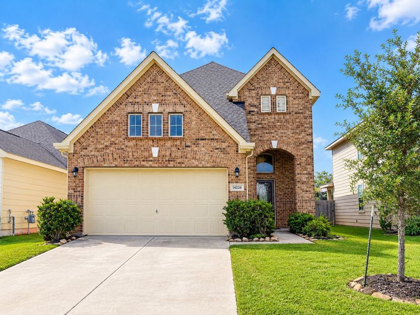 14226 Rim Side Trail, Houston TX 77045