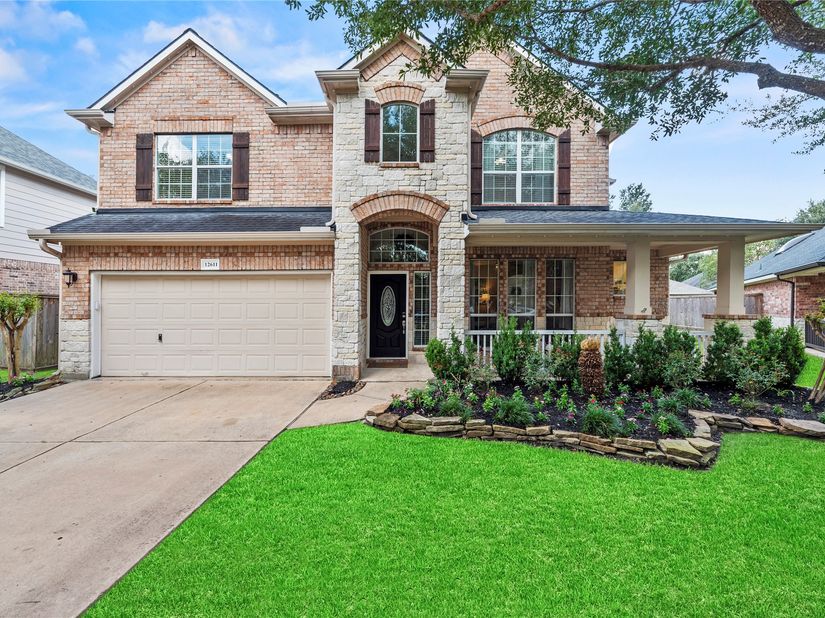 12611 N Raven Shore Drive, Cypress TX 77433