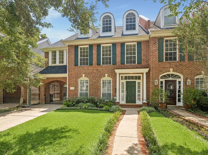 1613 Norfolk Street, Houston TX 77006
