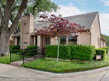 9943 Kemp Forest Drive