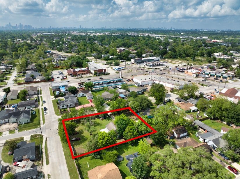 135 Luther, Houston TX 77076
