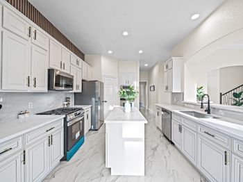 14511 Middle Bluff Trail