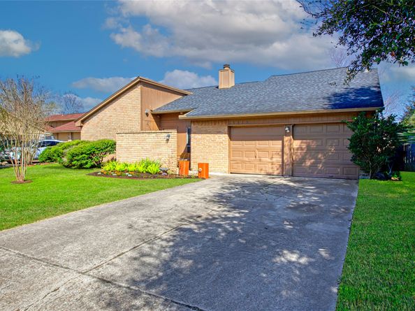 15818 Beechnut Street, Houston TX 77083