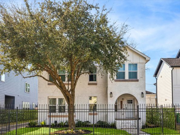 2410 Truxillo Street, Houston TX 77004