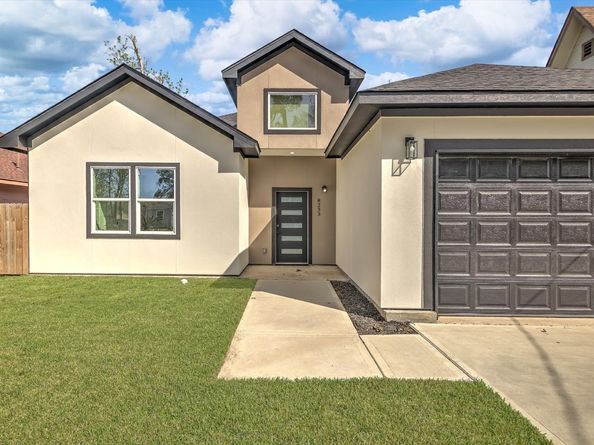 8233 Sterlingshire Street, Houston TX 77078