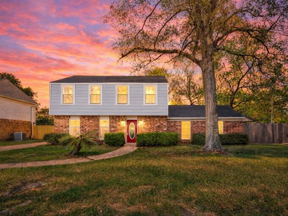 2239 Parkdale Drive, Houston TX 77339