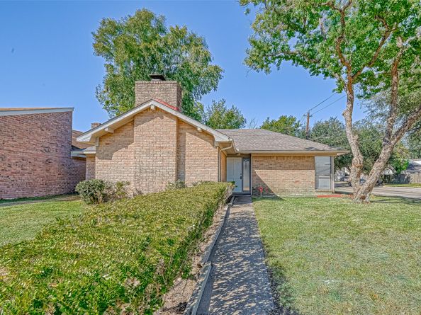 4302 Wildacres Drive, Houston TX 77072