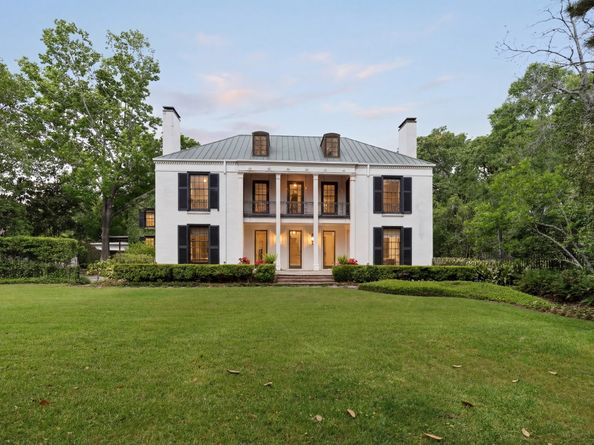 1604 Kirby Drive, Houston TX 77019