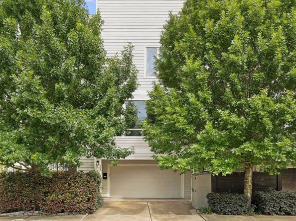 524 Sandman Street, Houston TX 77007