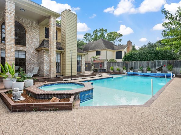 12106 Cypresswood Drive, Houston TX 77070