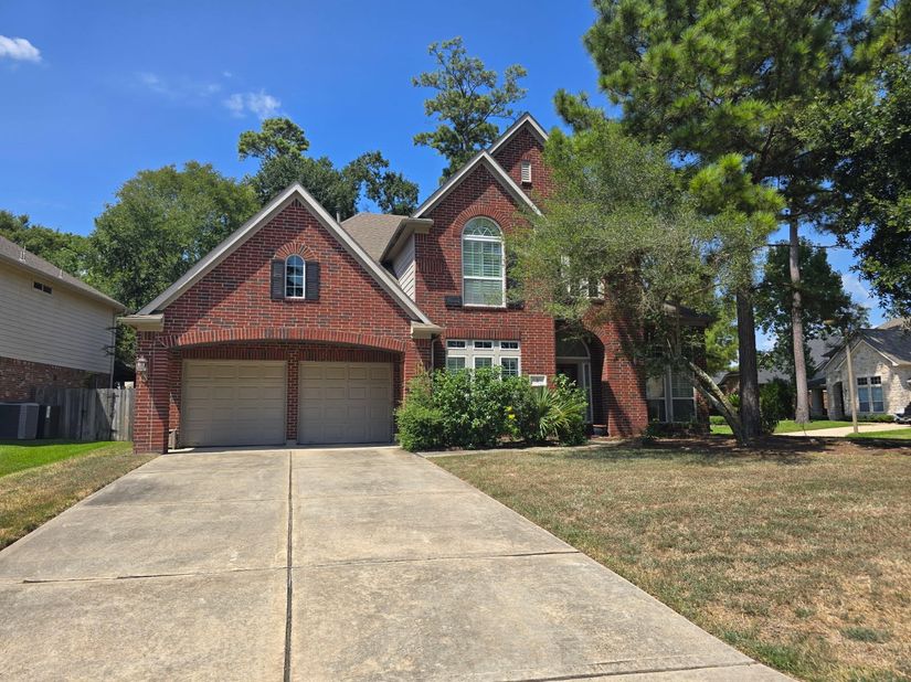 2 Stickley Court, The Woodlands TX 77382
