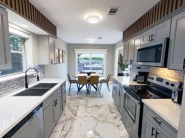 15642 Pagehurst Drive, Houston TX 77084