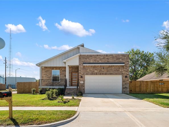 2503 Hazyknoll Lane, Houston TX 77067