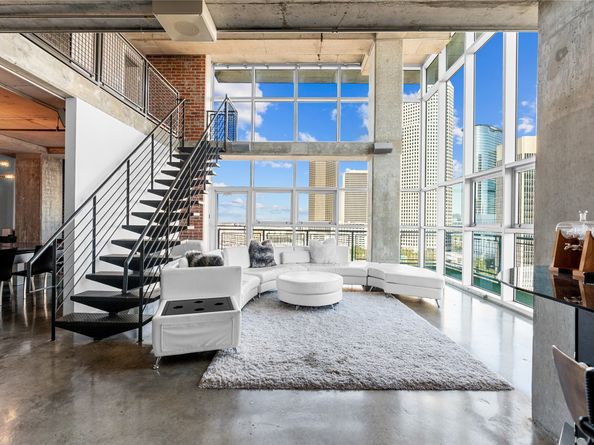 2000 Bagby St Street 13430, Houston TX 77002