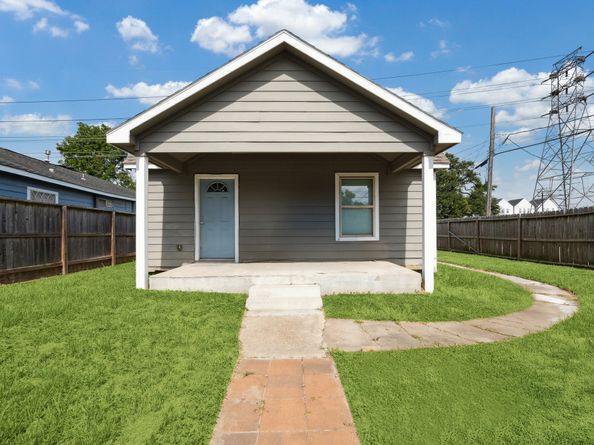 2802 Hardy Street, Houston TX 77009