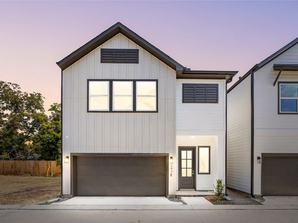 243 Rebecca Street E, Houston TX 77022
