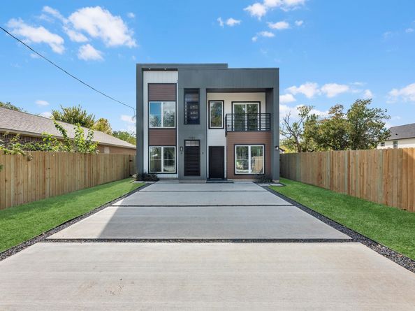 7802 Queen Street, Houston TX 77028