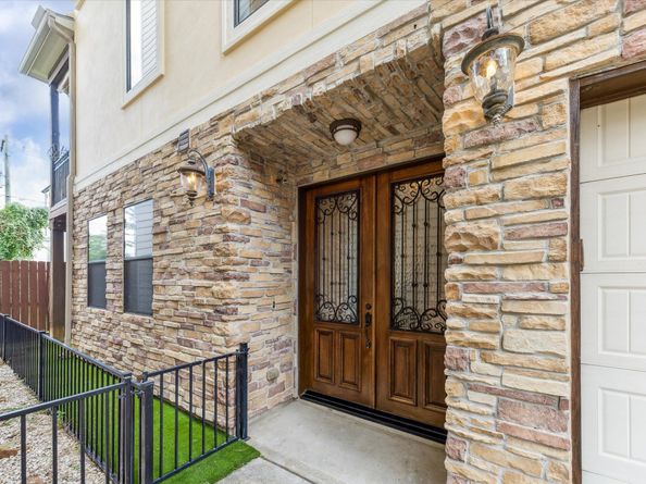 1512 Thompson Street 3, Houston TX 77007