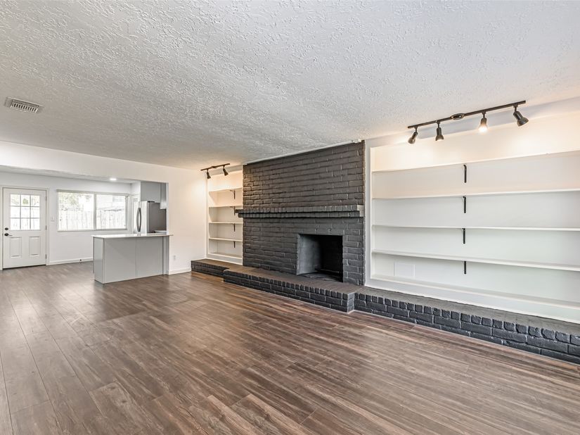 9414 Springview Lane, Houston TX 77080