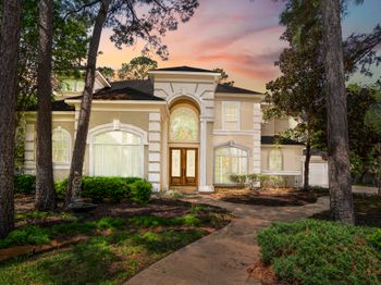 15 Lochbury Court