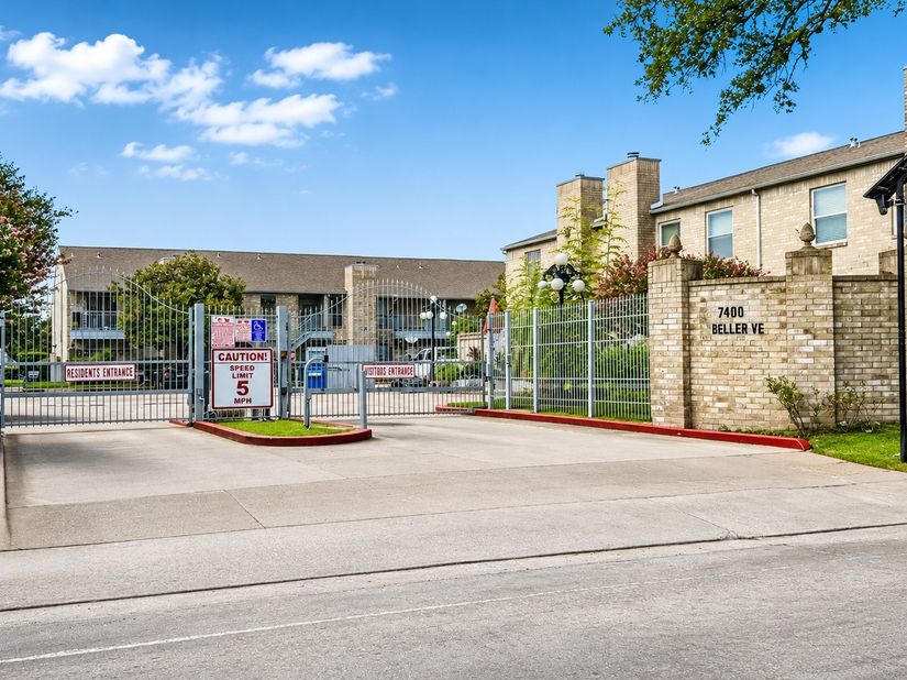 7400 Bellerive Drive 1702, Houston TX 77036