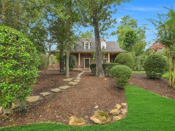 7 Larkspur Trail