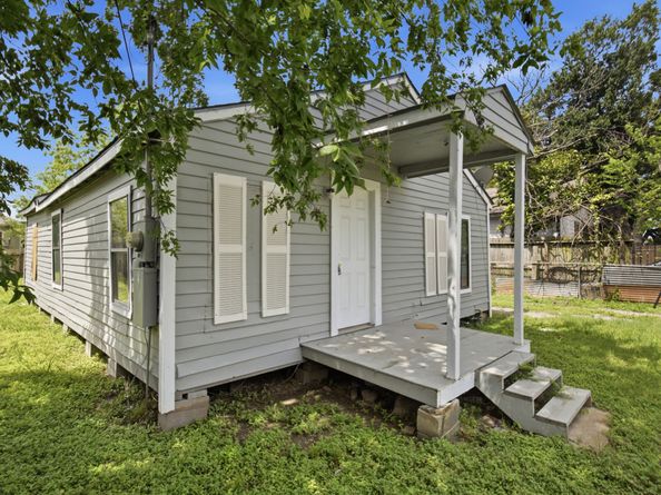 412 Owens Street, Houston TX 77029