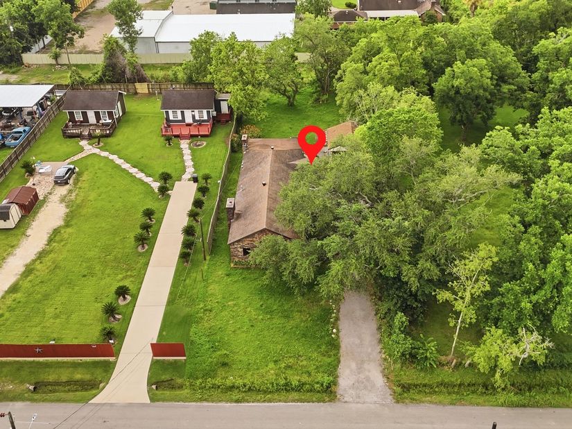 9318 Klondike Street, Houston TX 77075