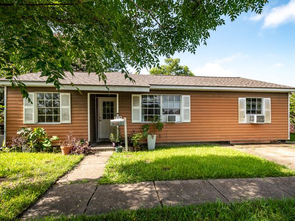 5119 Ripplebrook Drive, Houston TX 77045