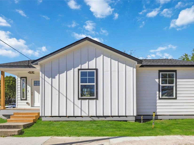 1501 Cavalcade Street, Houston TX 77009