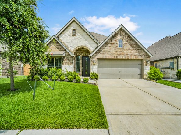 28160 Knight Peak Drive, Spring TX 77386