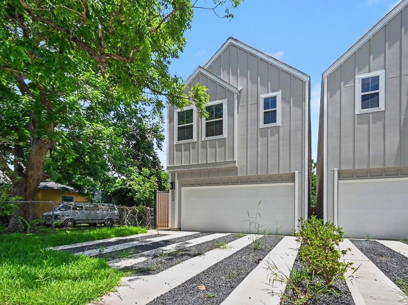 2713 Tierwester Street, Houston TX 77004