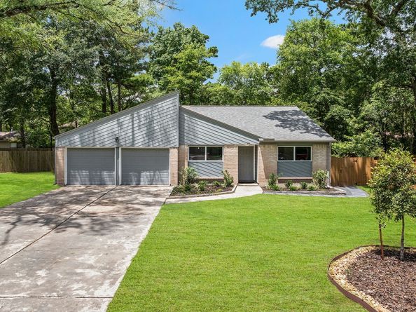 17 Oldstream Court, The Woodlands TX 77381