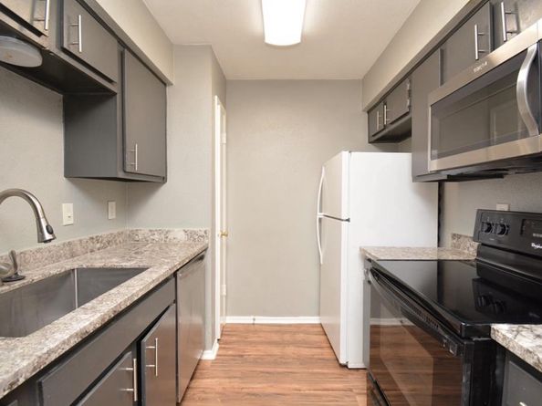 6200 W Tidwell Road 1008, Houston TX 77092