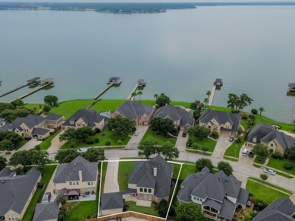 13703 Elm Shores Drive, Houston TX 77044