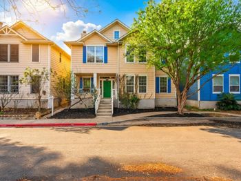 2606 Kinney Oaks CT