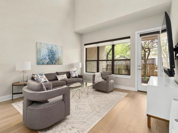 4323 Spicewood Springs RD 2, Austin TX 78759