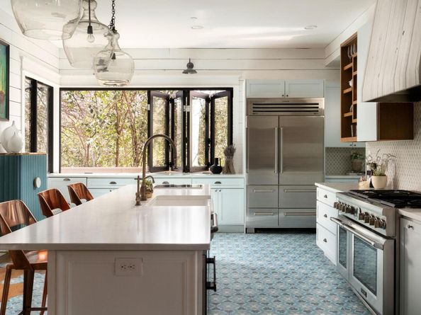 703 E Live Oak ST, Austin TX 78704