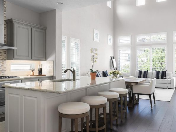 105 Cascading Water PL, Lakeway TX 78734