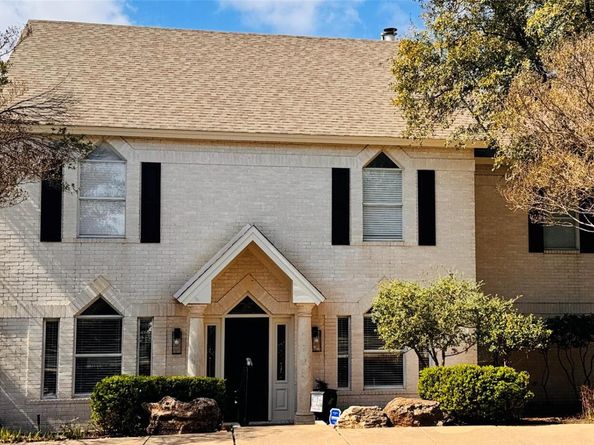 9402 Bluegrass DR, Austin TX 78759